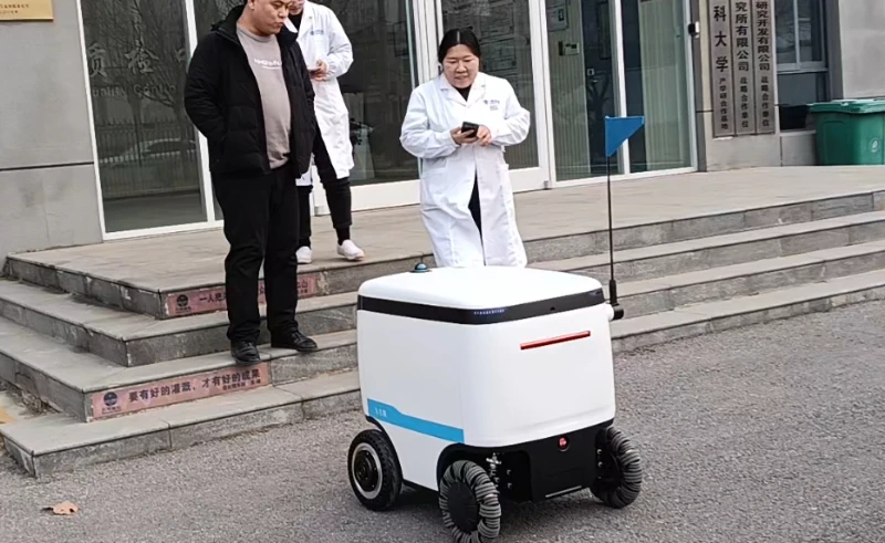 スマート物流の画期的な進歩: 河北万邦福林製薬、Speedybot を導入してシームレスな屋内外配送を実現