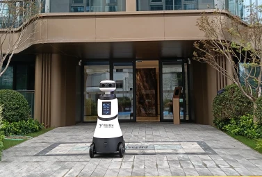 CatCop セキュリティ パトロール ロボットがスマート コミュニティの安全を実現